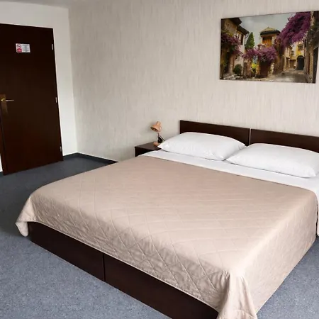 בית הארחה Batovka U Hoffera פרטיזנסקה